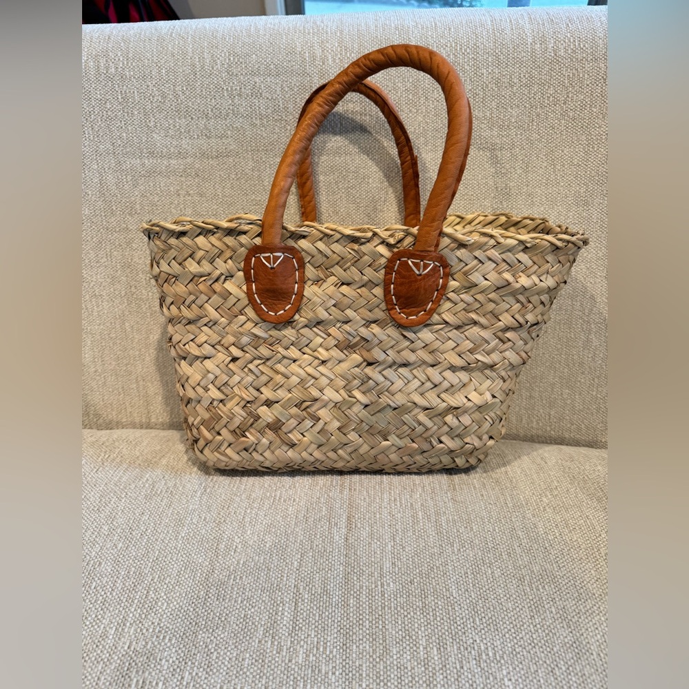 Woven Straw Tote Bag with Tan Leather Handles - Picture 4 of 6